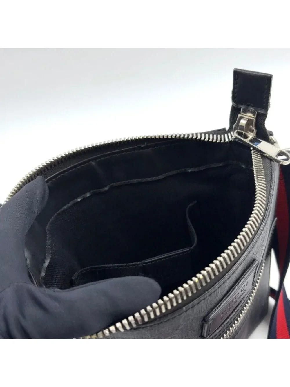 Gucci GG Supreme Small Messenger Bag Leather Navy Black Red Silver